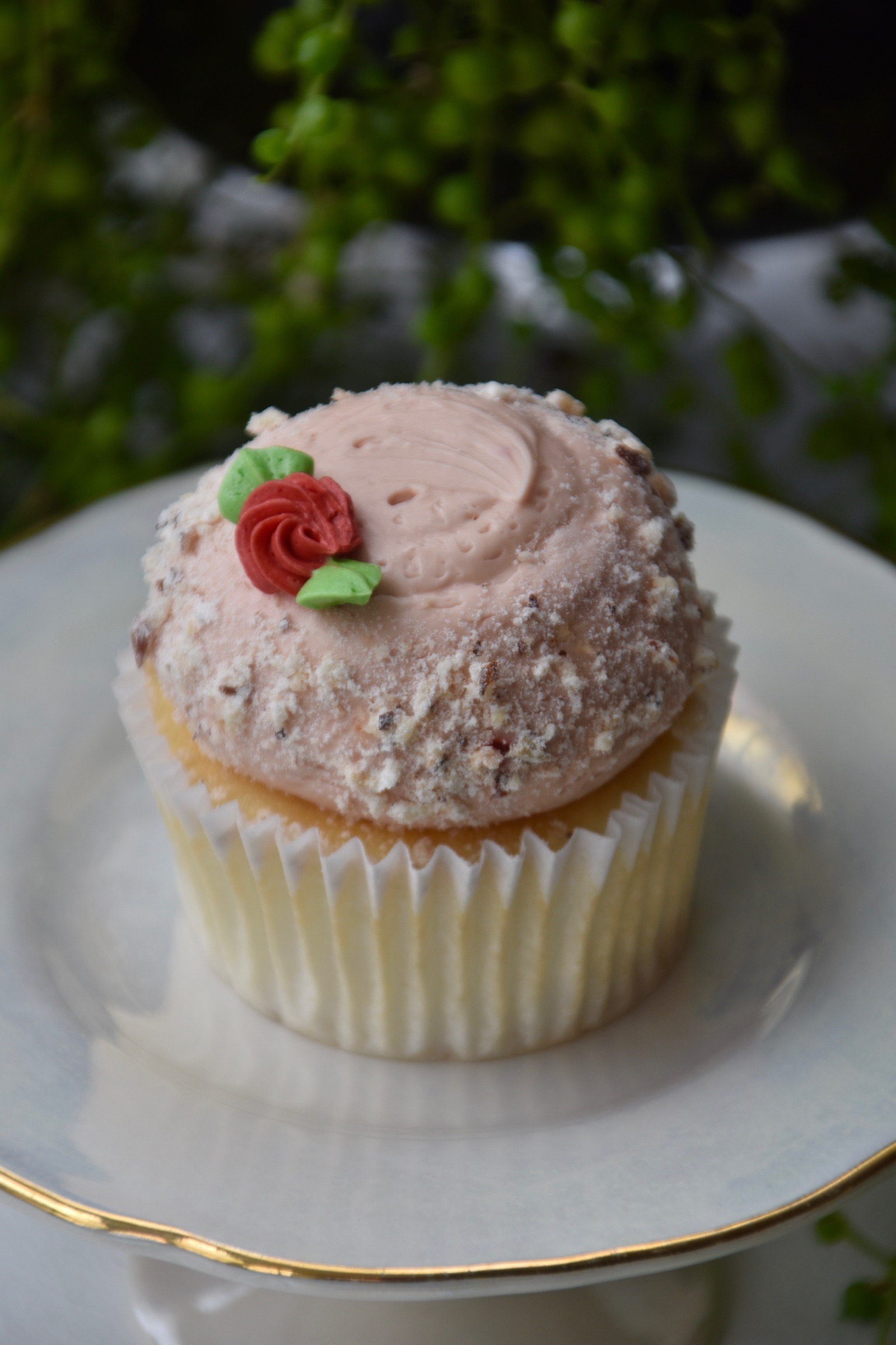 Almond Raspberry Cupcake